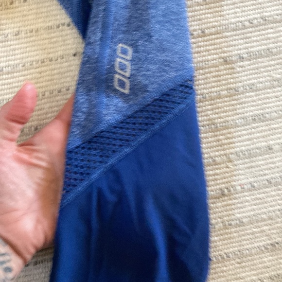 Lorna Jane 3/4 length leggings - Picture 3 of 3